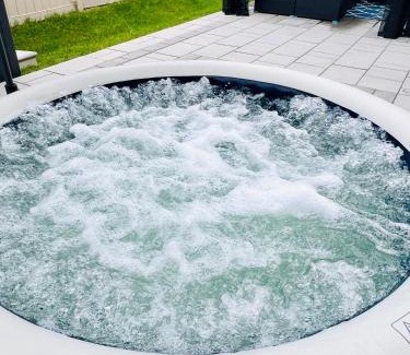 Oakville House | Luxury Oakville Home, Hot Tub, Fireplace, New Home