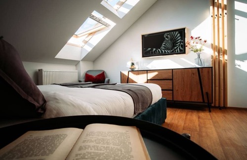 Brno-stred Apartment | ⭑ Luxury Oasis, Sauna, AC & Free Parking
