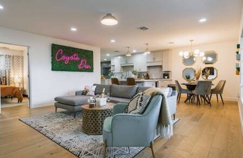 Village Grove House | Luxury Old Town Scottsdale Oasis Heated Pool
