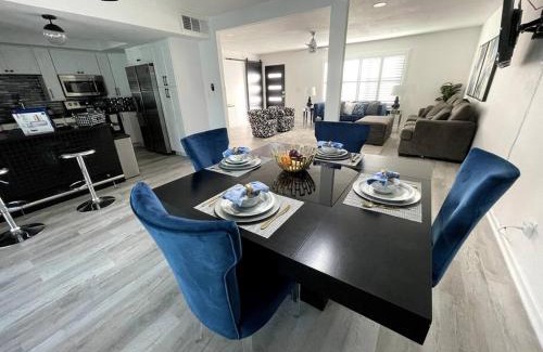 Park Scottsdale Seven Villa | Luxury Old Town Scottsdale Oasis W/Pool (Sleeps 9)