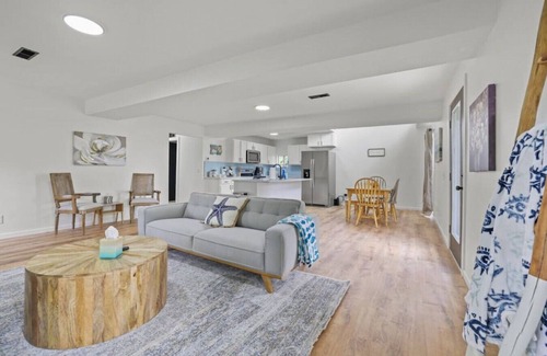 Millersport House | Luxury on Lakeside: Beautiful monthly rental near the lake