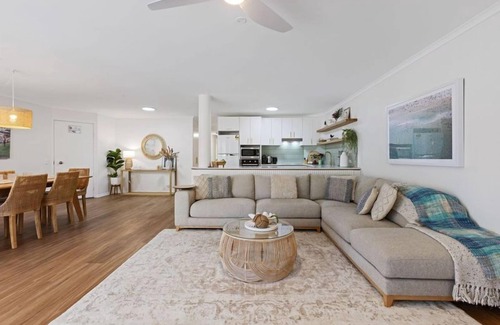 Buddina Apartment | Luxury on the Beach in Kawana Waters