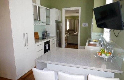Albury House | "Luxury on Wyse" - A minute's walk to Dean St.