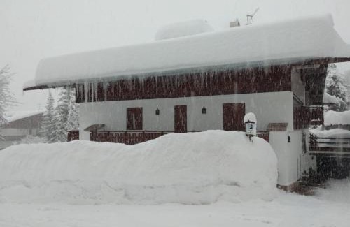 Cortina d'Ampezzo Historic Centre Apartment | Luxury Panoramic 3BR Apt 2min to Centre 5min to Lifts