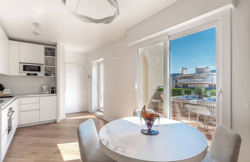 Gambetta Apartment | Luxury Penthouse 2BDR/2BATH Terrace 3min Promenade