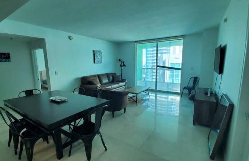 Brickell Apartment | Luxury Penthouse Brickell 3 Bedrooms Free Parking