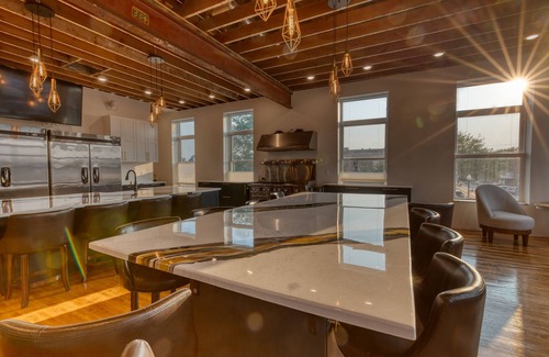 Yankton Apartment | Luxury Penthouse located in the heart of Yankton.