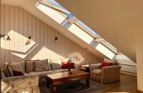 Shiligarnika Apartment | LUXURY PENTHOUSE WITH A LAVISH SPA and 2 en-suite bedrooms