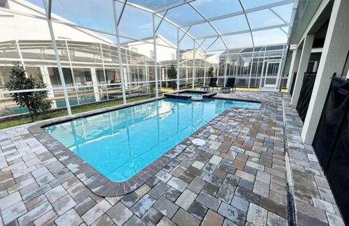 Historic Downtown Kissimmee House | Luxury Pet Friendly Homes