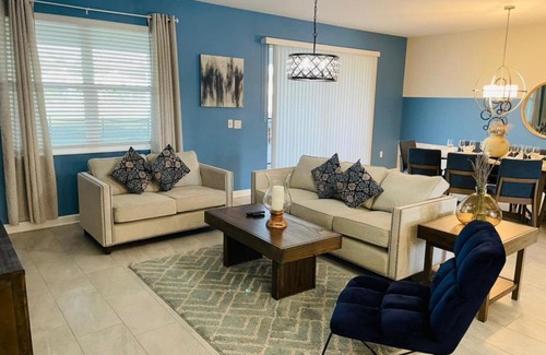 Historic Downtown Kissimmee House | Luxury Pet Friendly Homes