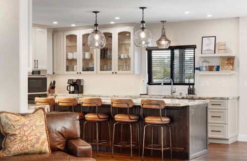 Roseville - Fleet Ridge House | Luxury Point Loma Retreat, Pool, Spa, Views