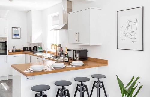 Cardiff Apartment | Luxury Pontcanna 3 bed apartment
