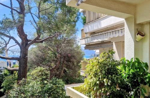La Croix des Gardes Apartment | Luxury & Privacy - Entire Floor - Pool, Parking, AC - Plage des Sports, Palais Des Festivals 5'