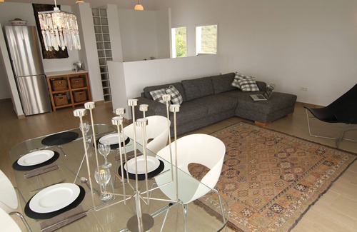 Alcaucin Villa | Luxury, Private And Stylish Villa, inc Wifi