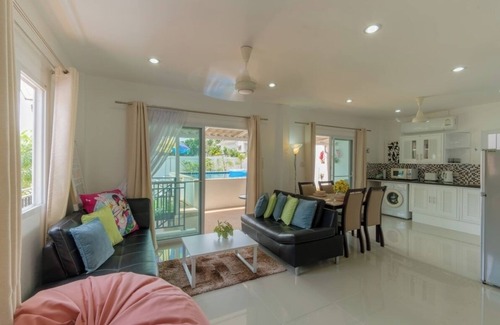 Chalong Villa | Luxury private pool villa