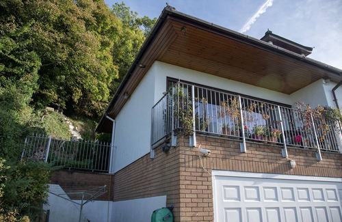 Meliden House | Luxury Property with Hot Tub and Fabulous Views of Coast and Mountains.