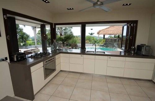 Mossman House | Luxury rainforest eyrie with panoramic views