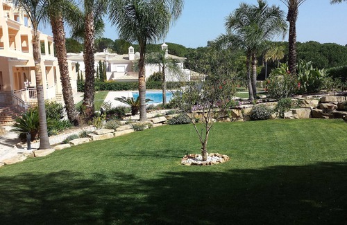 Vale do Garrao Apartment | Luxury Raised Ground Flr.Apartment,1km to Stunning Beaches of Vale do Lobo Wi-Fi