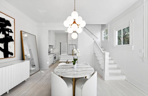 West Riverside House | Luxury Rental