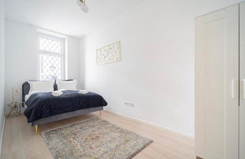 Orszagut Apartment | Luxury Residence by Castle District, Free Parking