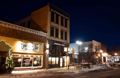 Duluth Apartment | Luxury Residential Suite Duluth Press 202