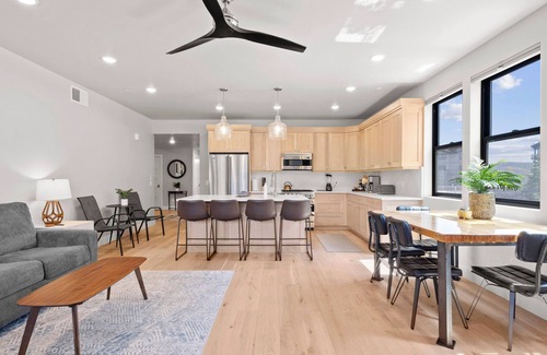 Park City Condo | Luxury Retreat – 3BR w/Balcony, Fireplace & Near Deer Valley Lifts