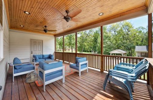 Red Bank House | Luxury Retreat in Red Bank TN