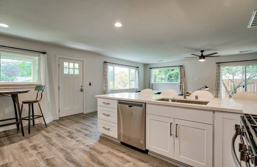 Redding House | Luxury Retreat under the Starlight!