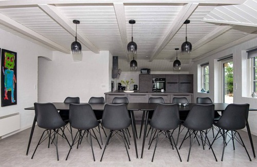 Henne House | Luxury Retreat with Pool - By Traum Ferienwohnungen