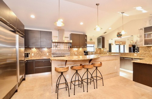 Port Saint Lucie House | Luxury Riverfront Home Pool Dock 20 Min To beach 15 Min to Mets Stadium Pets OK