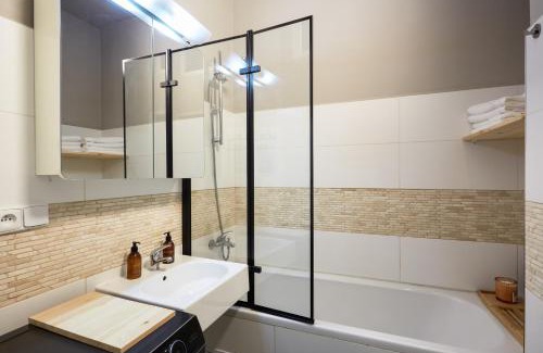 Podoli Apartment | Luxury riverside apartment