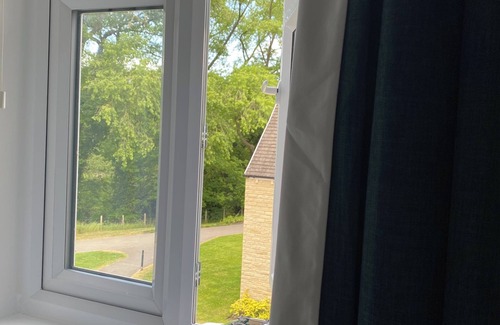 Otley House | Luxury Riverside House-10 minutes walk from Otley Town Yorkshire Free Parking