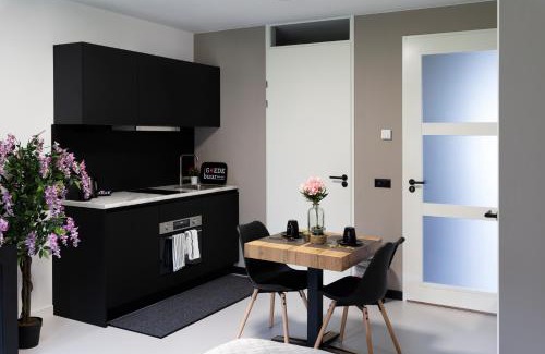 Dordrecht House | Luxury room with king size bed