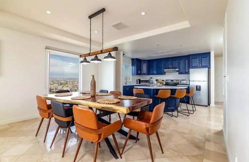 Centro Playas Condo | Luxury Rosarito Beachfront 2 Bedroom 5 min Walk 2 Baja beach fest papas & Beer