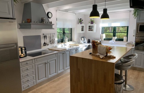 Ames House | LUXURY RURAL HOUSE CHALET 8´ DE SANTIAGO DE COMPOSTELA