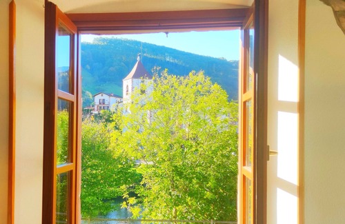 Sumbilla Villa | Luxury Rural House on the banks of the Bidasoa With everything to enjoy!