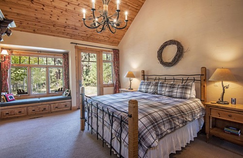 Black Butte Ranch Cabin | LUXURY RUSTIC LODGE IN BLACK BUTTE RANCH