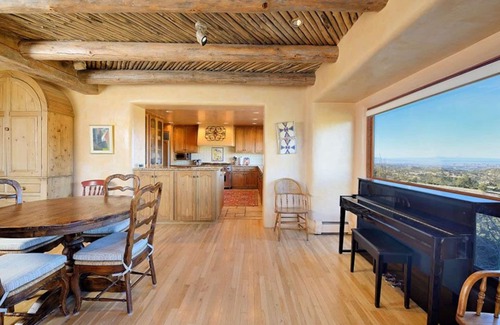Northeast Santa Fe House | Luxury Santa Fe Retreat