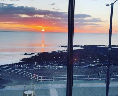 Aberystwyth House | Luxury Sea View Apartment - One Bedroom