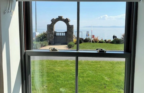 Rhos on Sea House | Luxury seafront home in Rhos-on-Sea