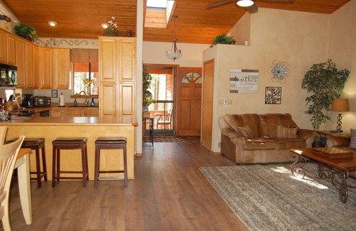 Parks Cabin | Luxury Secluded 4BR Cabin in Pines on 3 acres - Flagstaff/Grand Canyon