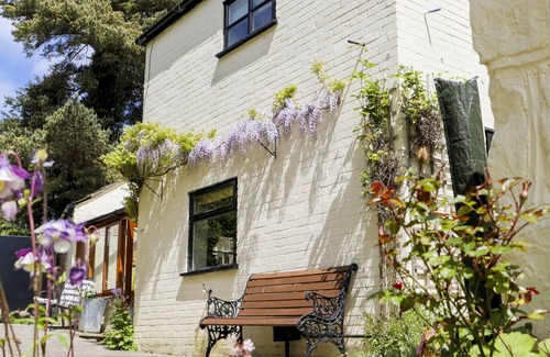 Redbrook Cottage | Luxury Self Catering Cottage in Historic Village Setting in the Forest of Dean