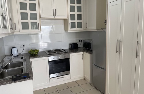 Tokai House | Luxury Self Catering - 301