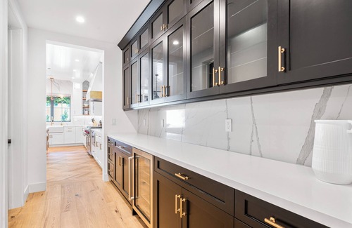 Melrose House | Luxury Sierra Villa - 6bdr+, pool/theatre room