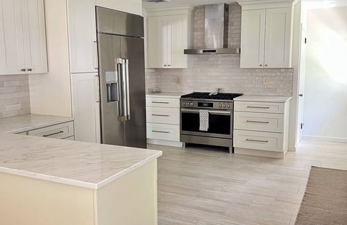 Pompton Lakes House | Luxury Single-Family Home – 3BR/2BA with Spacious Yard and Ample Parking