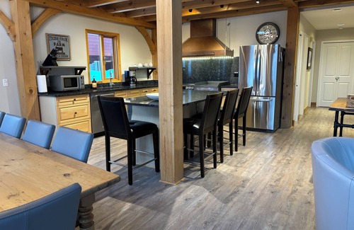 Snow Pine Estates Ski Chalet | Luxury Ski-in/ski-out Family Timberframe Chalet