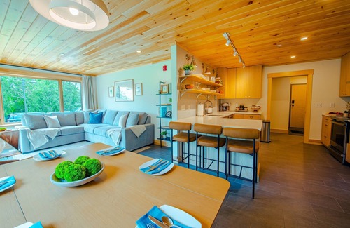 Carrabassett Valley Condo | Luxury Ski-In/Out Condo at Whiffletree SuperQuad