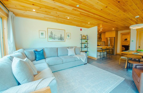 Carrabassett Valley Condo | Luxury Ski-In/Out Condo at Whiffletree SuperQuad