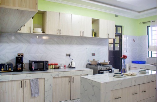 Nanyuki Villa | Luxury stay in Nanyuki. Family-friendly villa near Olpajeta. Mount Kenya views