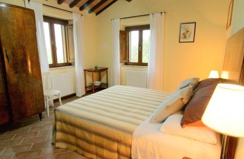 Monte San Martino Villa | Luxury Stay with Garden